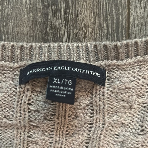 XL - AE - Cable Knit Sweater - Picture 4 of 4